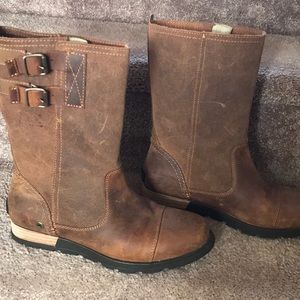 Sorel dark brown boots
